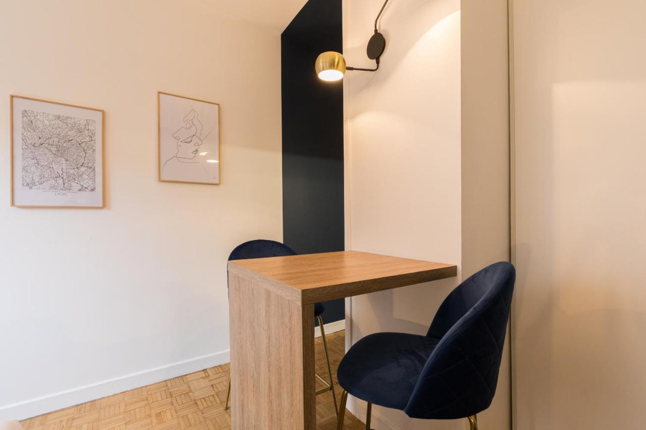Apartamento Dify Charme - Bord Du Rhone Lyon Exterior foto